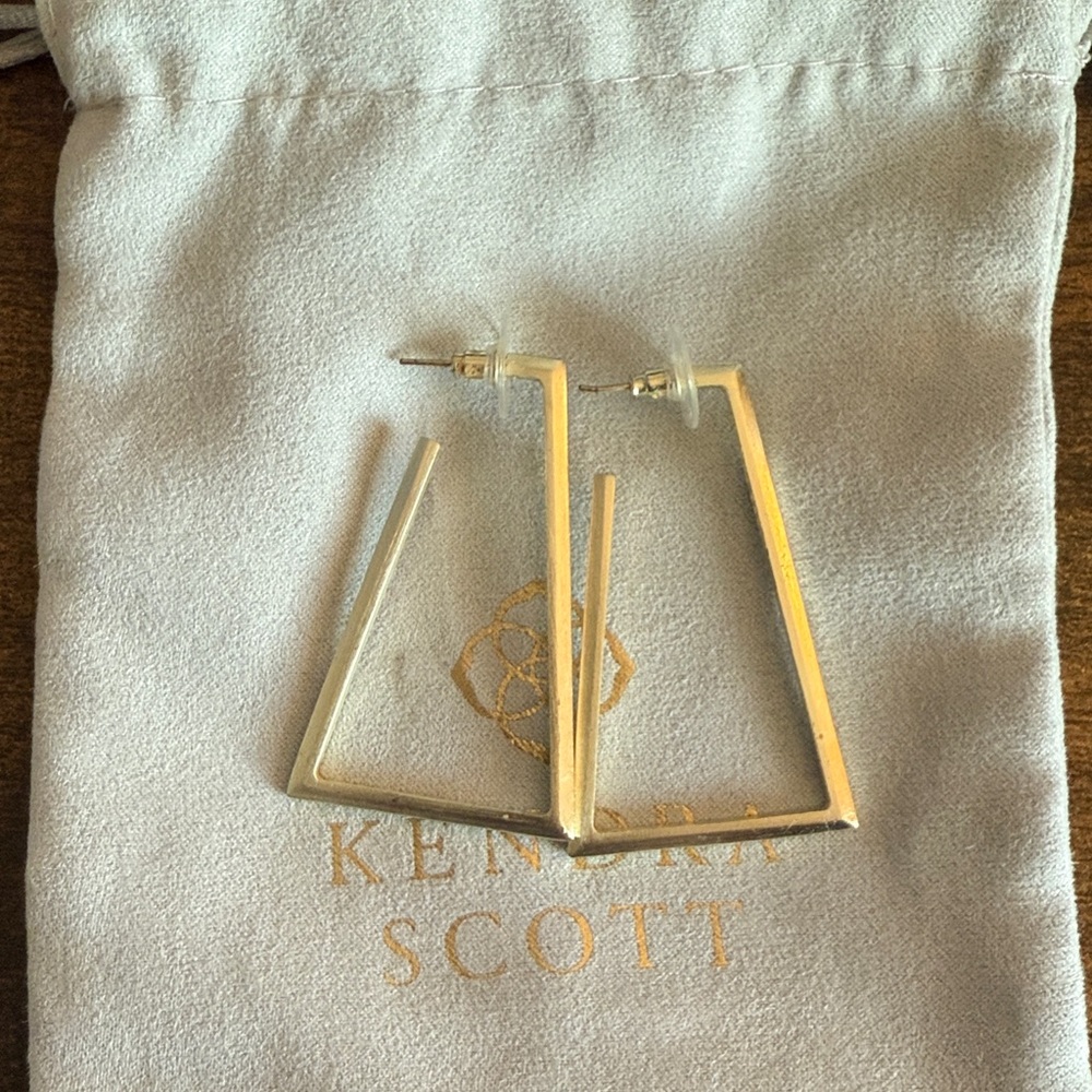 Karen Scott Gold Easton hoop Earrings